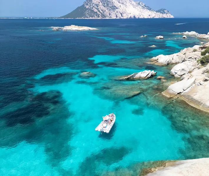 Escursione in gommone a San Teodoro Sardegna