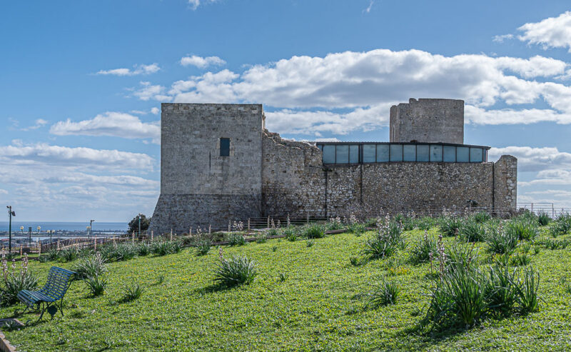 “CaStelle, tra il castello e le stelle” – una serata sul colle San Michele tra i segreti del castello e quelli del cielo stellato