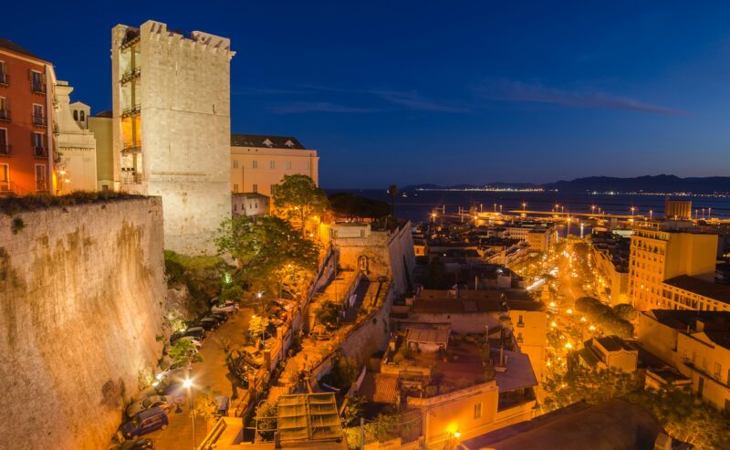 Nocturne Karalis, affascinante tour notturno di Castello