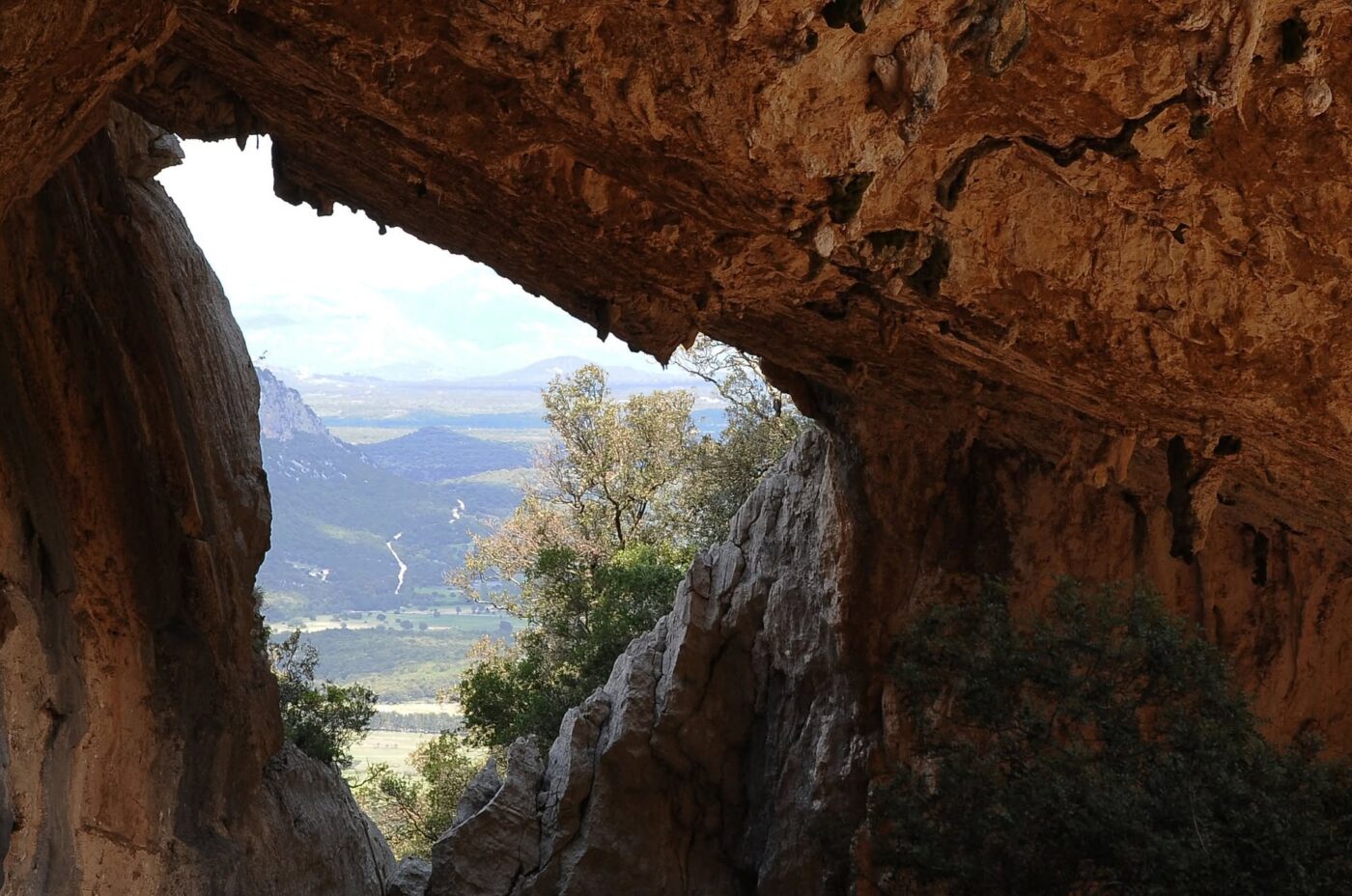 Escursione al villaggio di Tiscali con pranzo dai pastori Sardegna