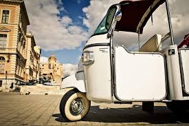 Guida a Cagliari in Ape Calessino – un divertente modo di conoscere la città