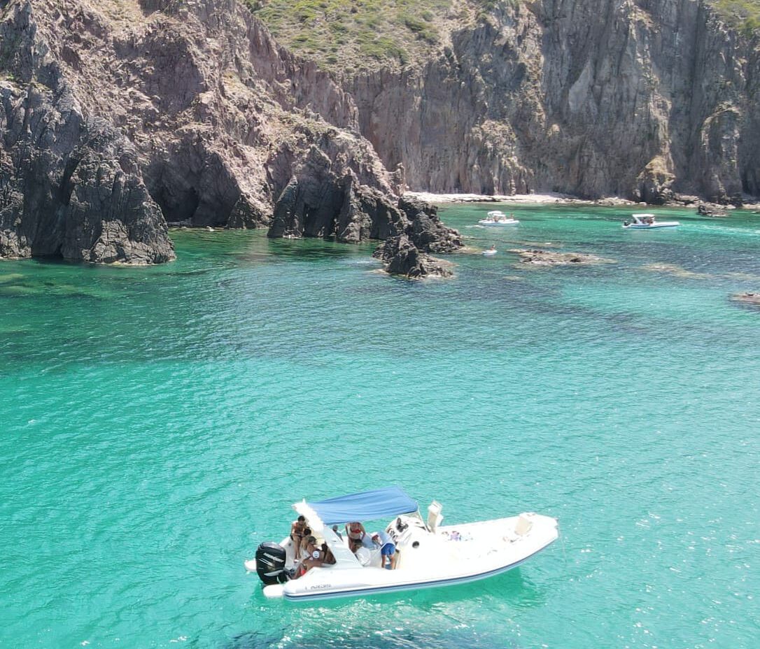 Escursioni in gommone da Sant’Antioco Sardegna con pranzo incluso