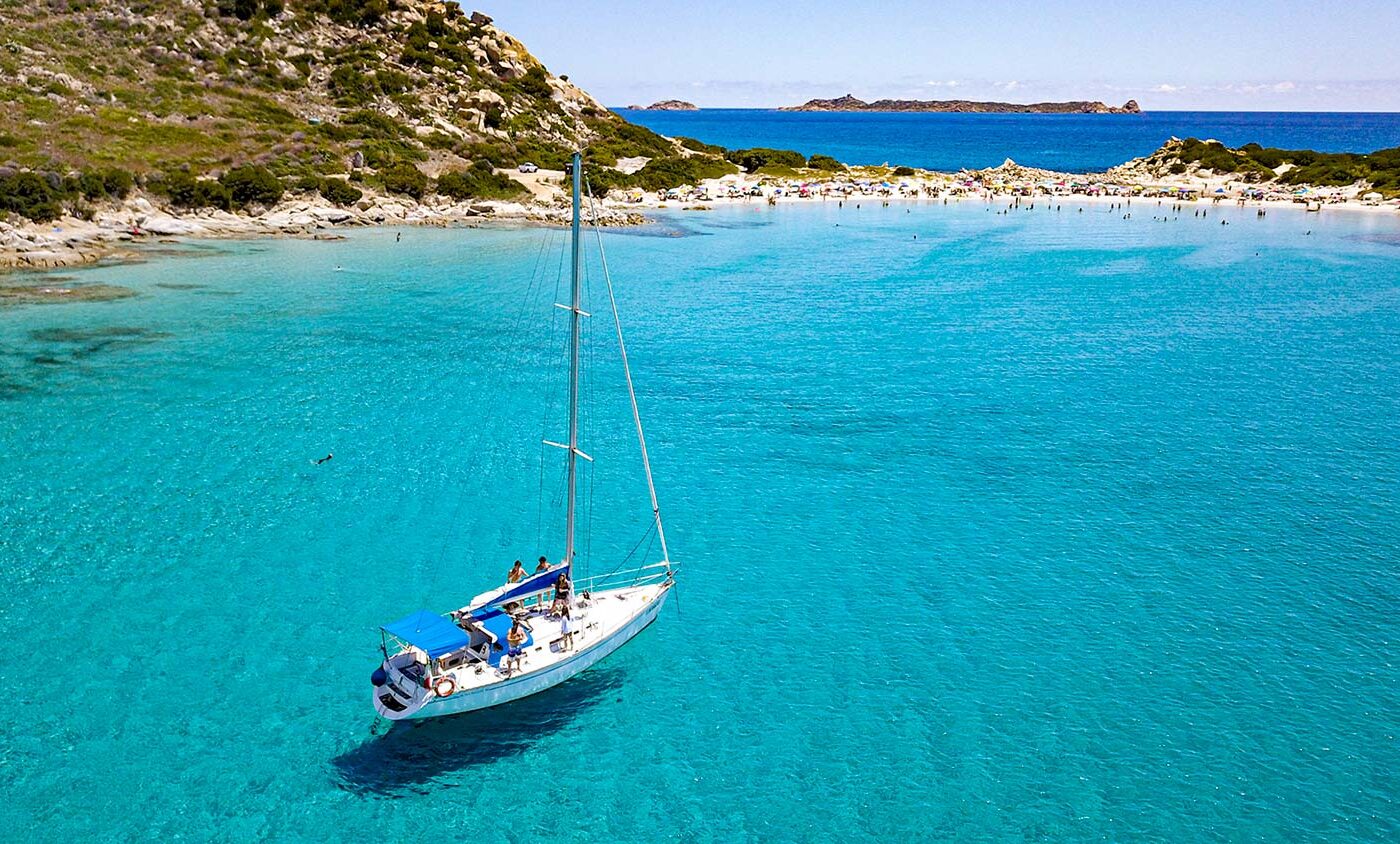 Escursioni barca a vela Villasimius Sardegna