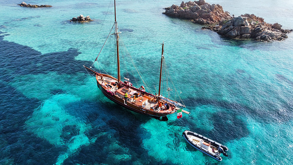 Escursioni in veliero o motoscafo Arcipelago de La Maddalena Sardegna