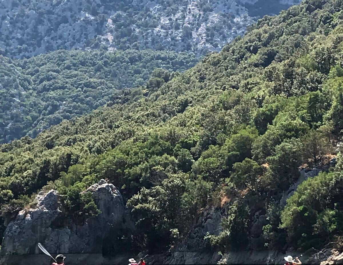 Escursione in canoa e fuoristrada nel lago Cedrino e nella Valle di Lanaitto | con pranzo dai pastori