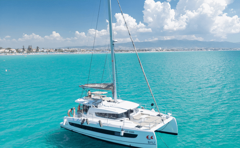 Escursioni in Barca a vela e Catamarano con partenza da Cagliari